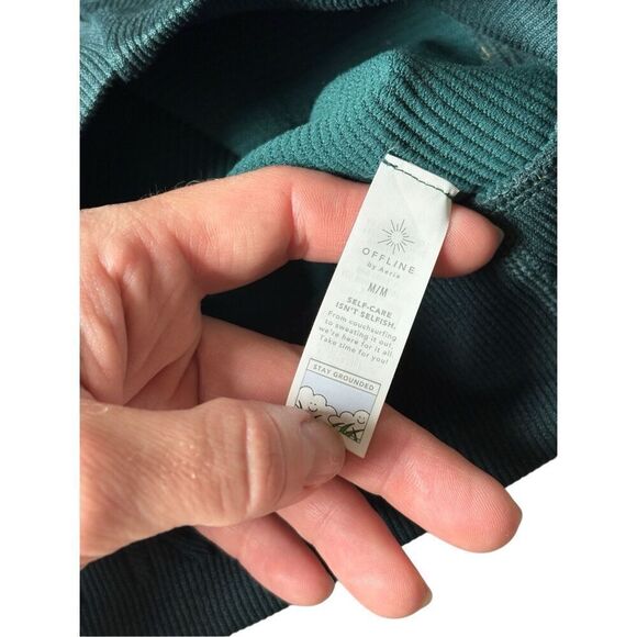 OFFLINE By Aerie Seamless V-Front T-Shirt size M Crop Top Deep Forest Green - Picture 8 of 9